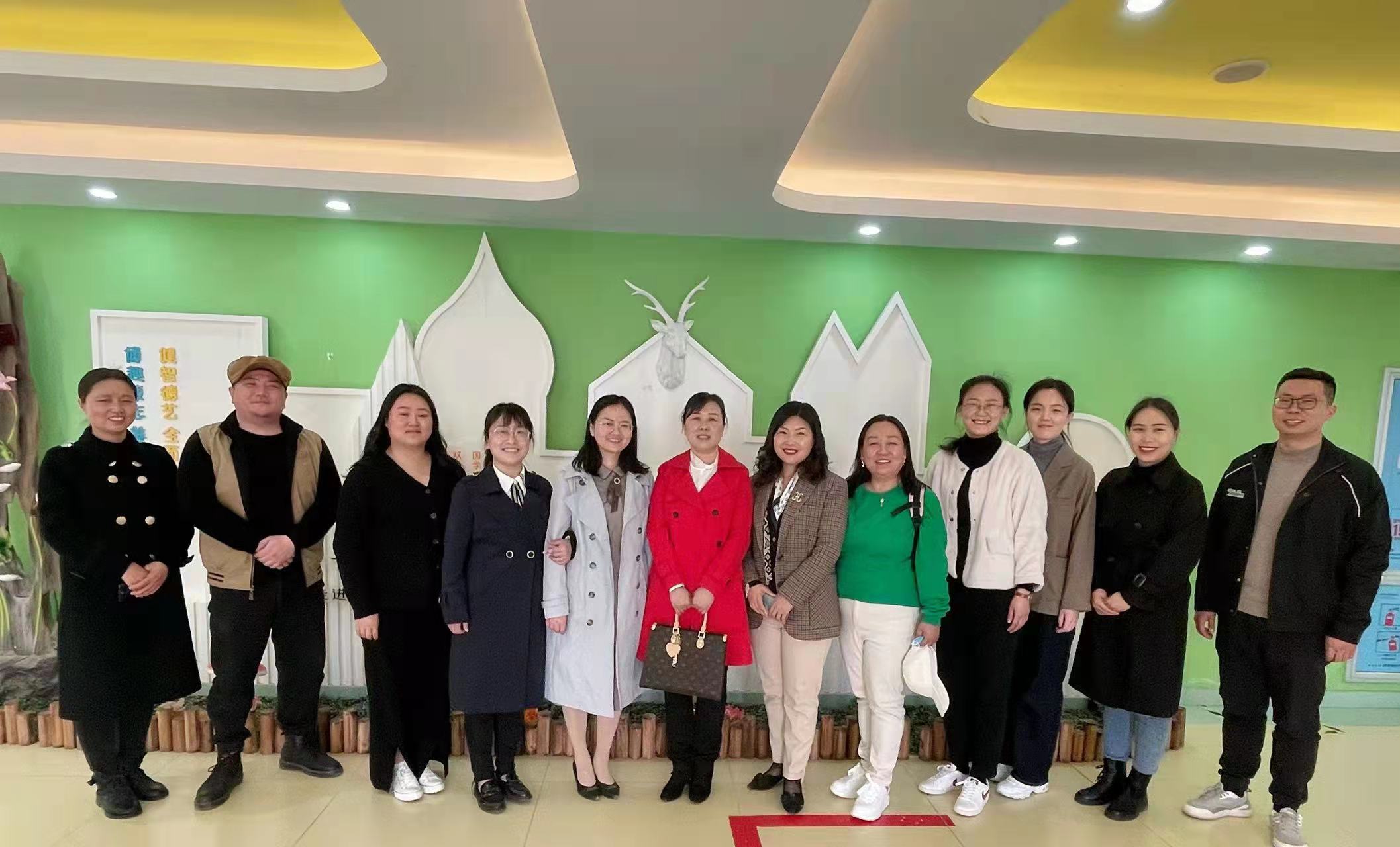 赴高新区京师稚学幼儿园考察 赴高新区京师稚学幼儿园考察