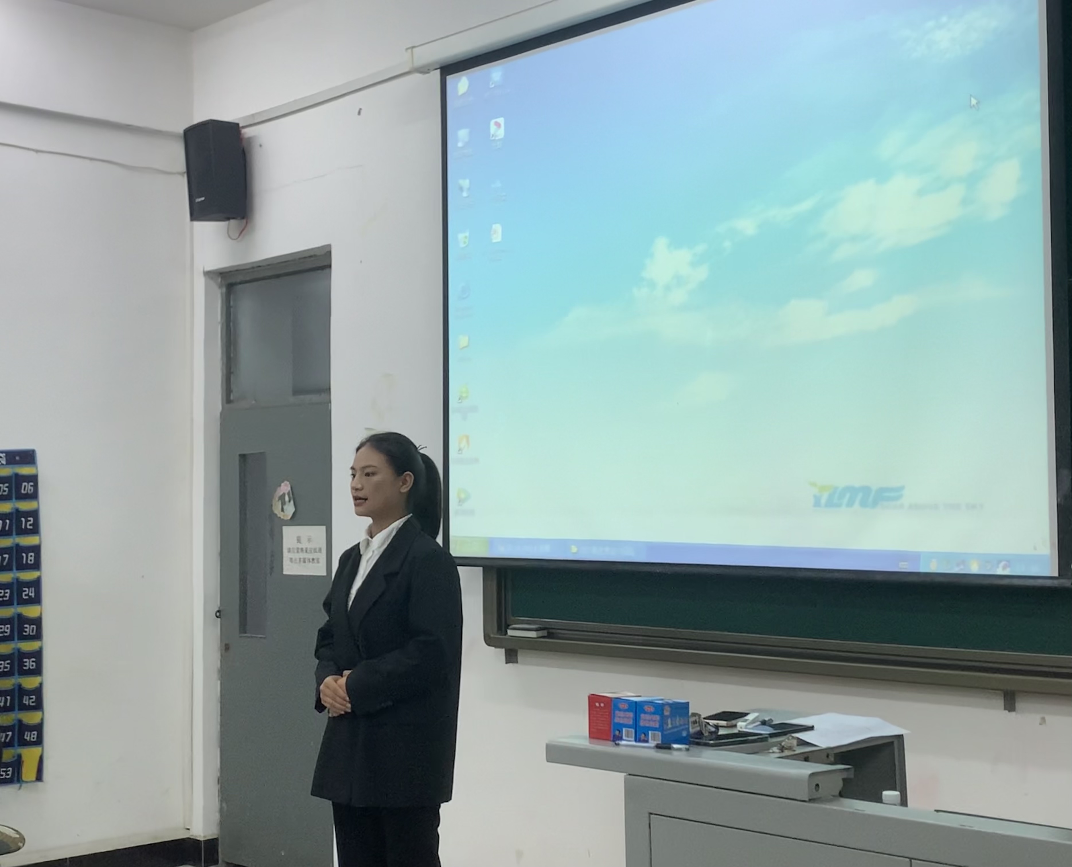 老生代表平李洋发言 老生代表平李洋发言