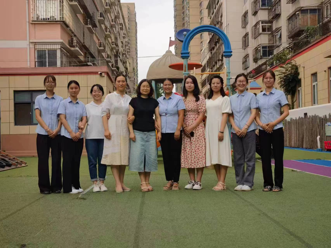 赴郑州小精灵幼儿园看望实习学生 赴郑州小精灵幼儿园看望实习学生