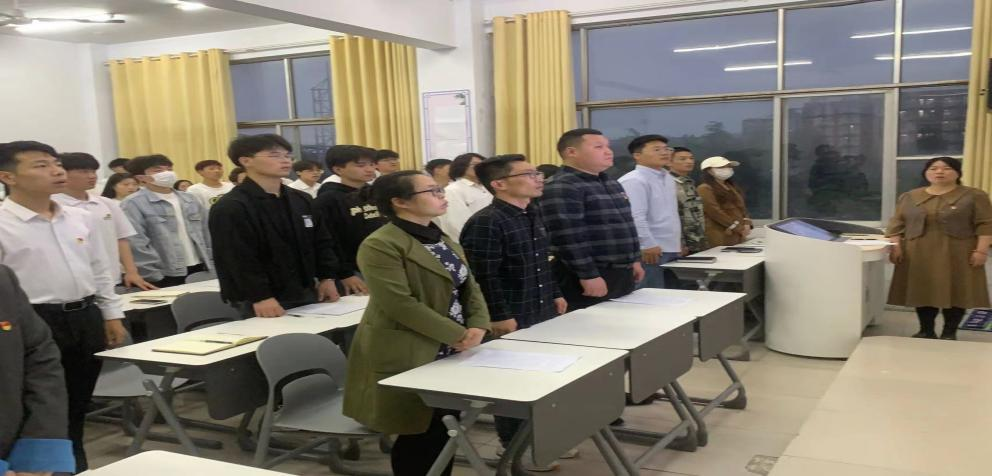 b2293315b12544059347aad36d225cc3.png 开班仪式在《光荣啊,中国共青团》中拉开帷幕 b2293315b12544059347aad36d225cc3.png 开班仪式在《光荣啊,中国共青团》中拉开帷幕