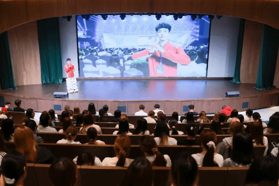 斩获国家级金奖！舞狮少年薛康力以榜样之光，照亮青春征途