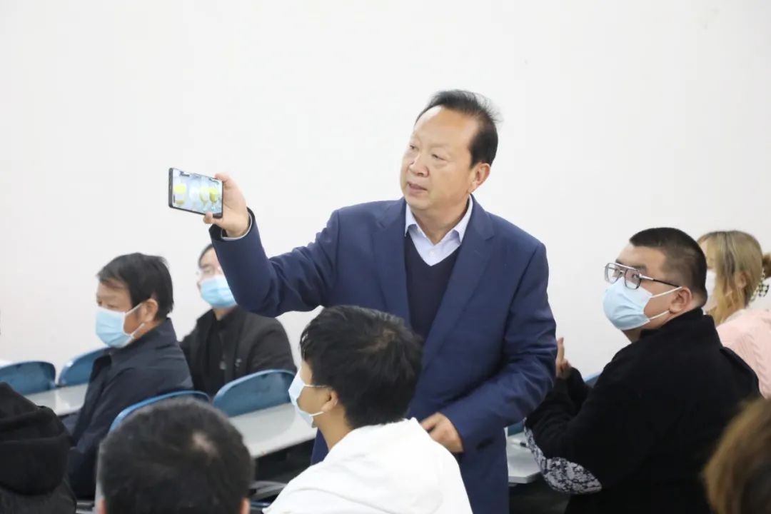 徐洪波校长发言 徐洪波校长发言