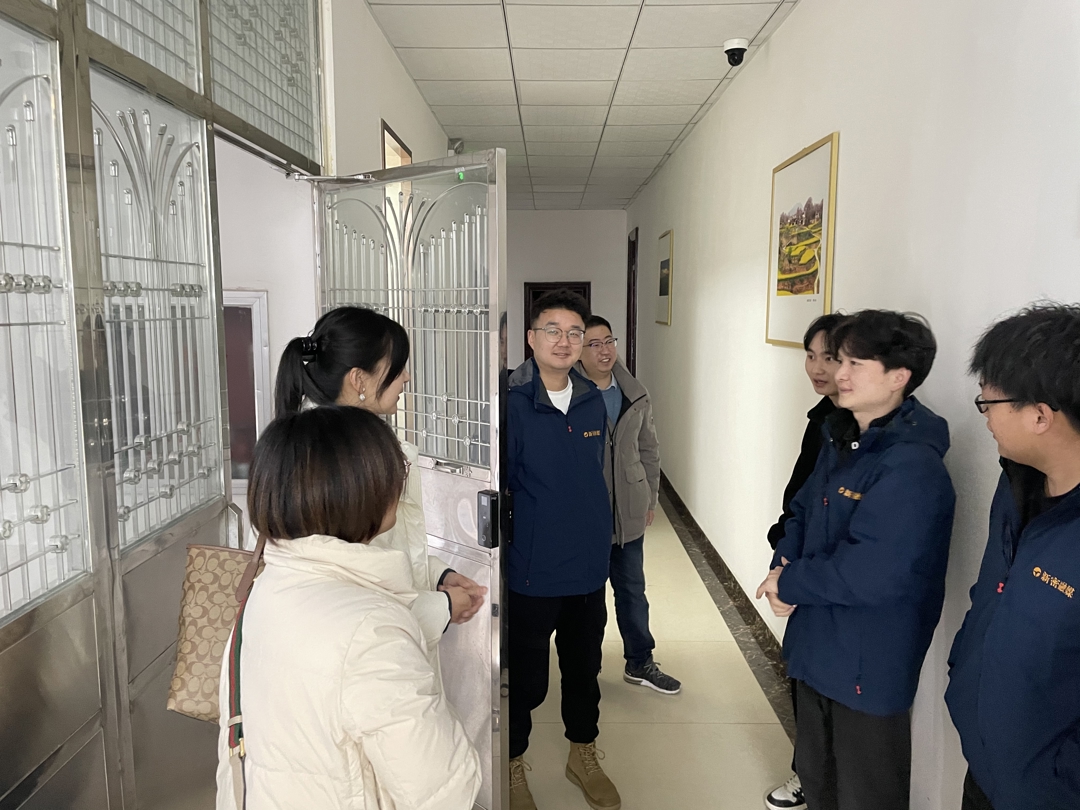 慰问学生 慰问学生