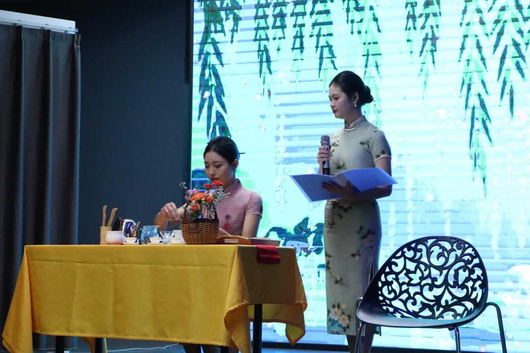 舞韵茶香(白毫银针) 舞韵茶香(白毫银针)