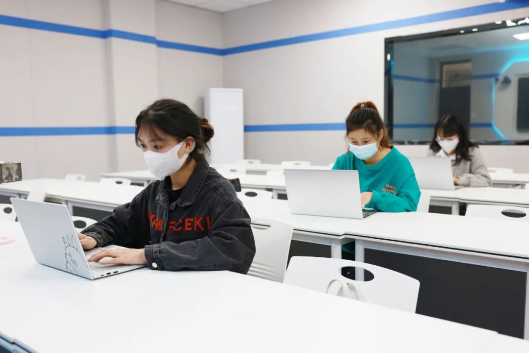 学生比赛现场 学生比赛现场