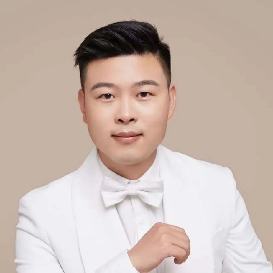 就业明星---张兆丰