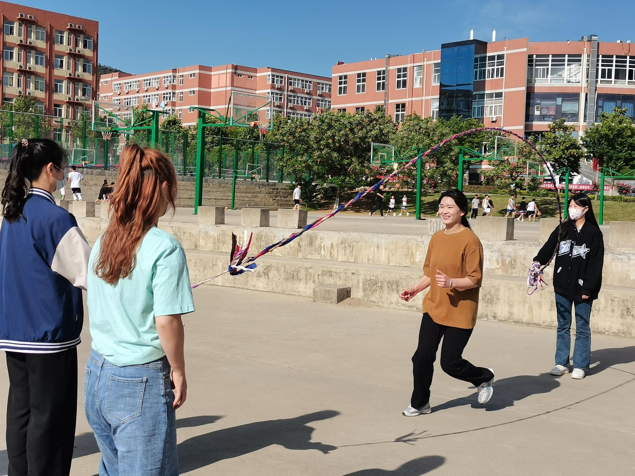 跳绳比赛现场 跳绳比赛现场