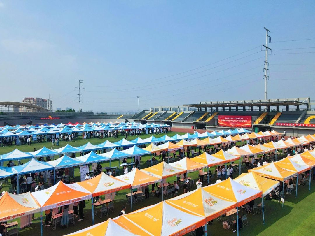 c04e884c6d214733a26697aebad590b2.jpg c04e884c6d214733a26697aebad590b2.jpg