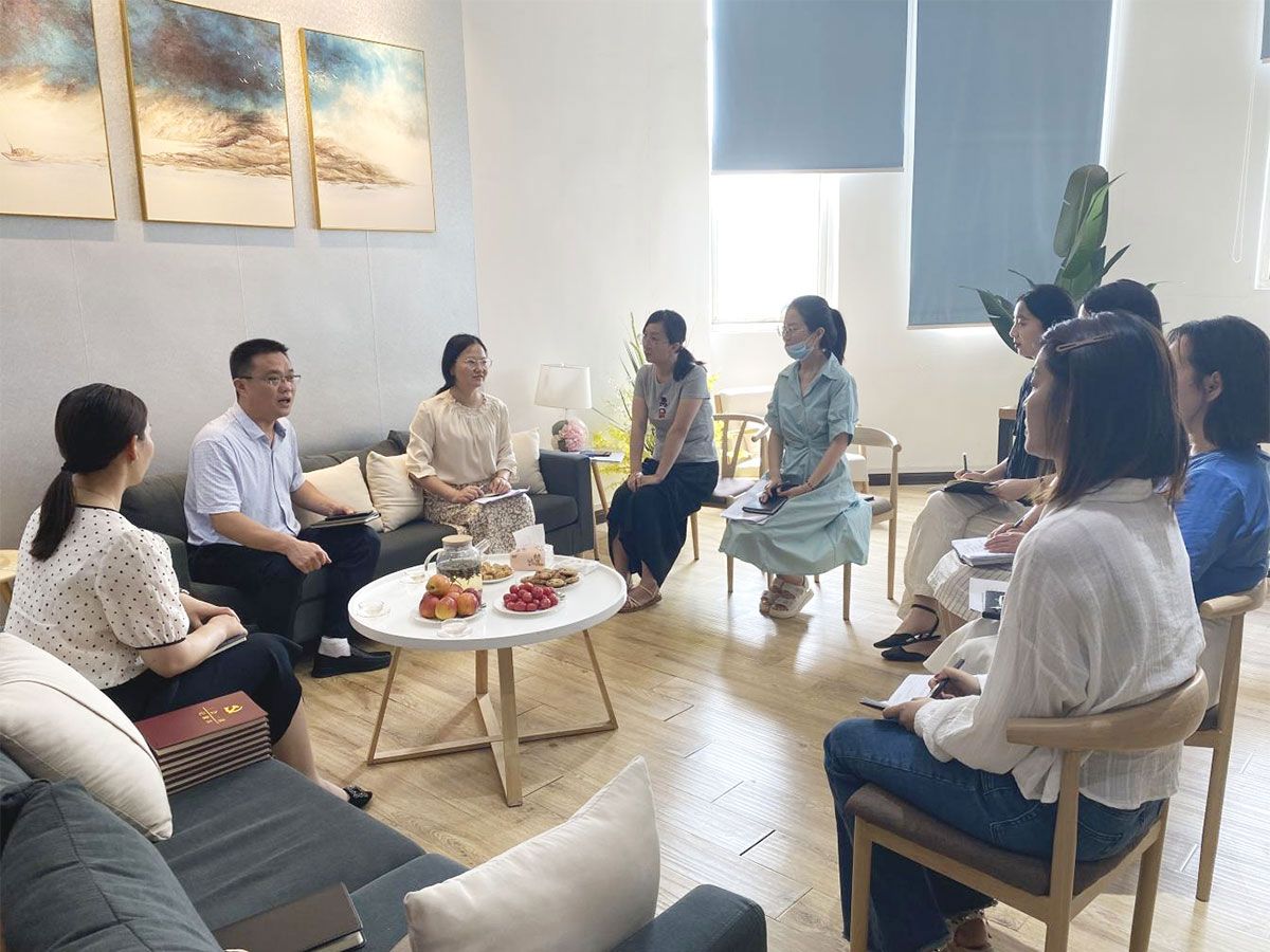 调研基层党总支 调研基层党总支