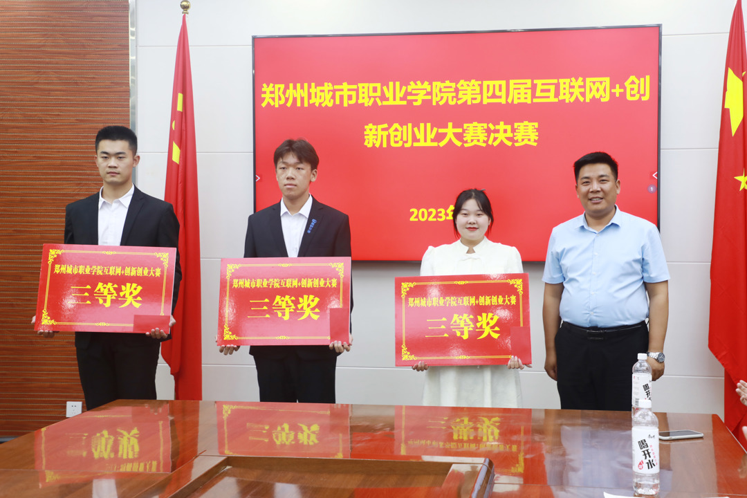 311da9fbb10045a5826137a9d796eab8.jpg 311da9fbb10045a5826137a9d796eab8.jpg