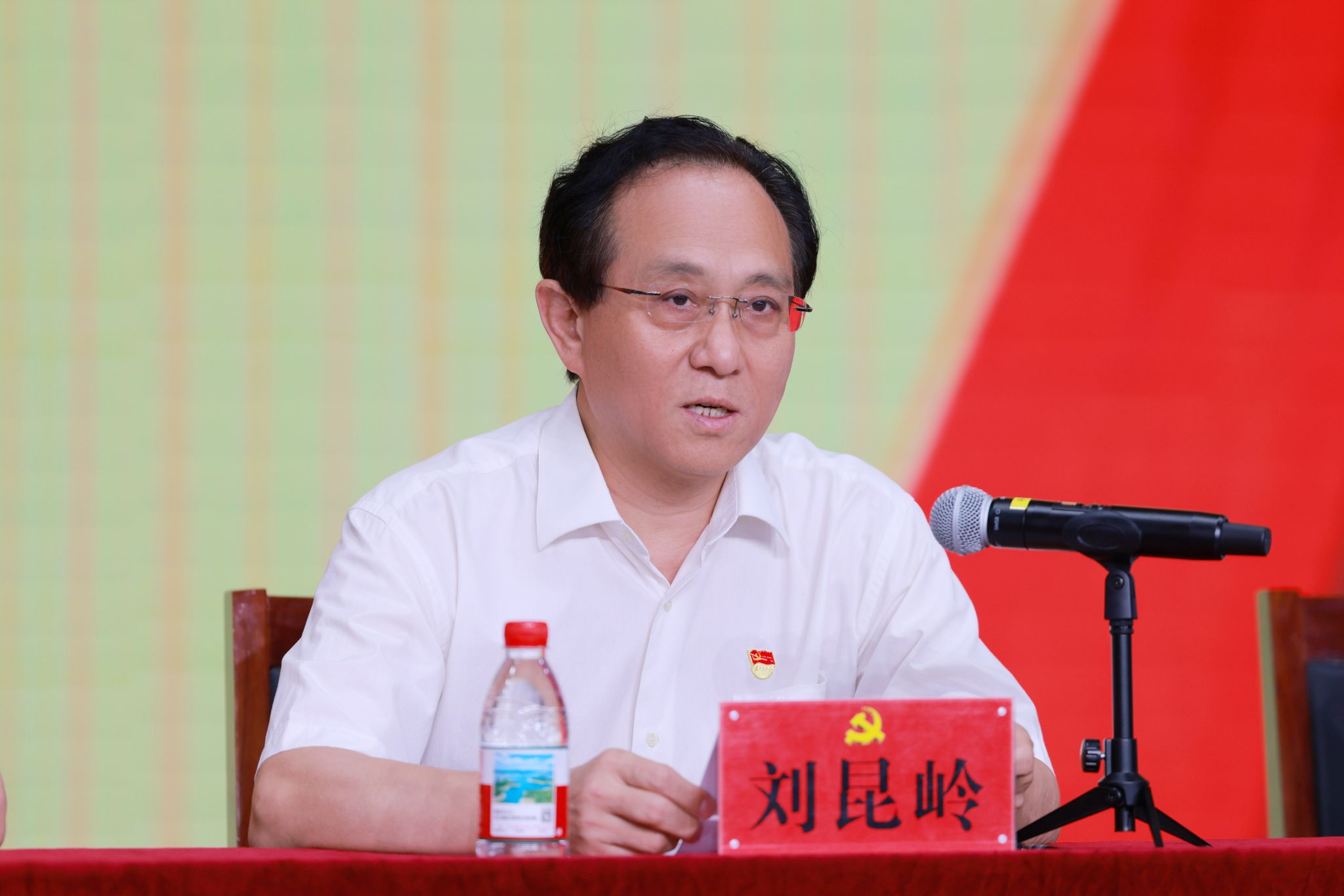 我校召开庆祝中国共产党成立104周年暨“两优一先”表彰大会