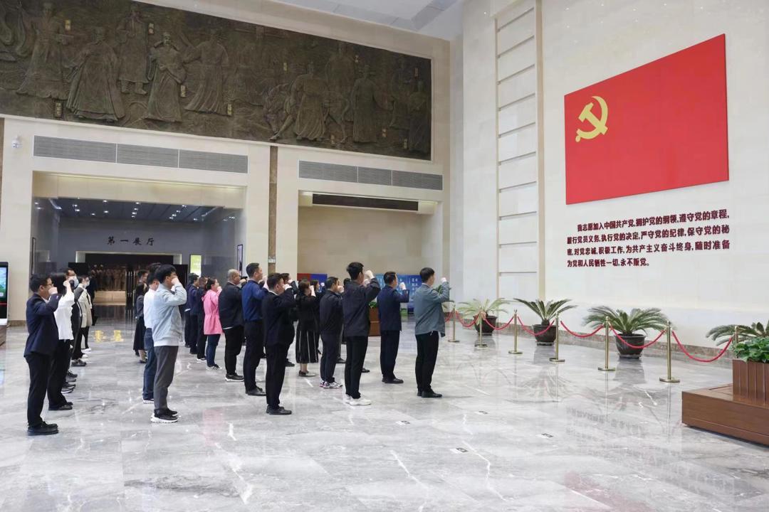 e5f0a20ce46f45b090537b8aeebf1fa6.jpg e5f0a20ce46f45b090537b8aeebf1fa6.jpg