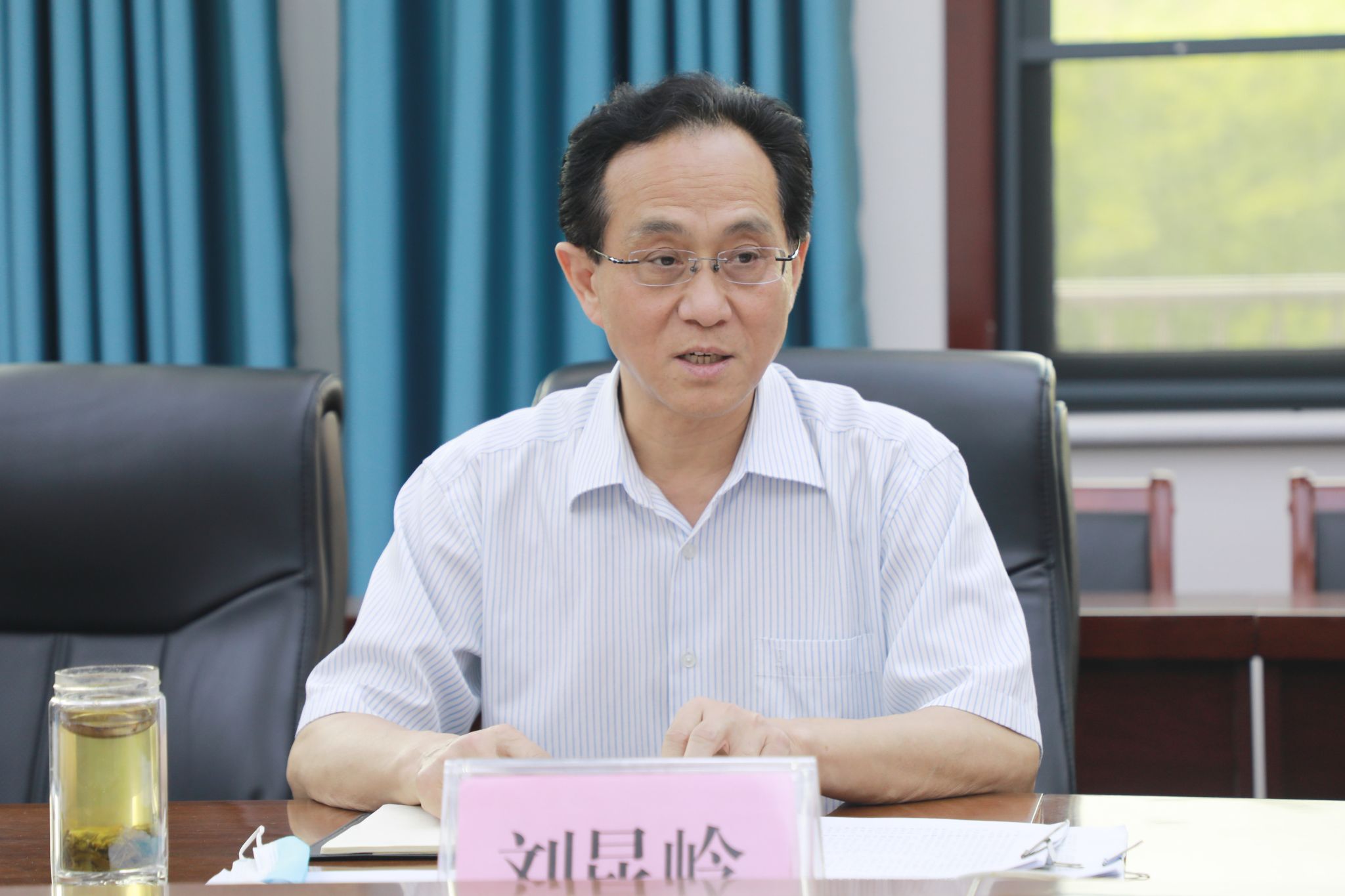 “能力作风建设年”集体政治理论学习暨理论学习中心组学习(扩大)会 “能力作风建设年”集体政治理论学习暨理论学习中心组学习(扩大)会