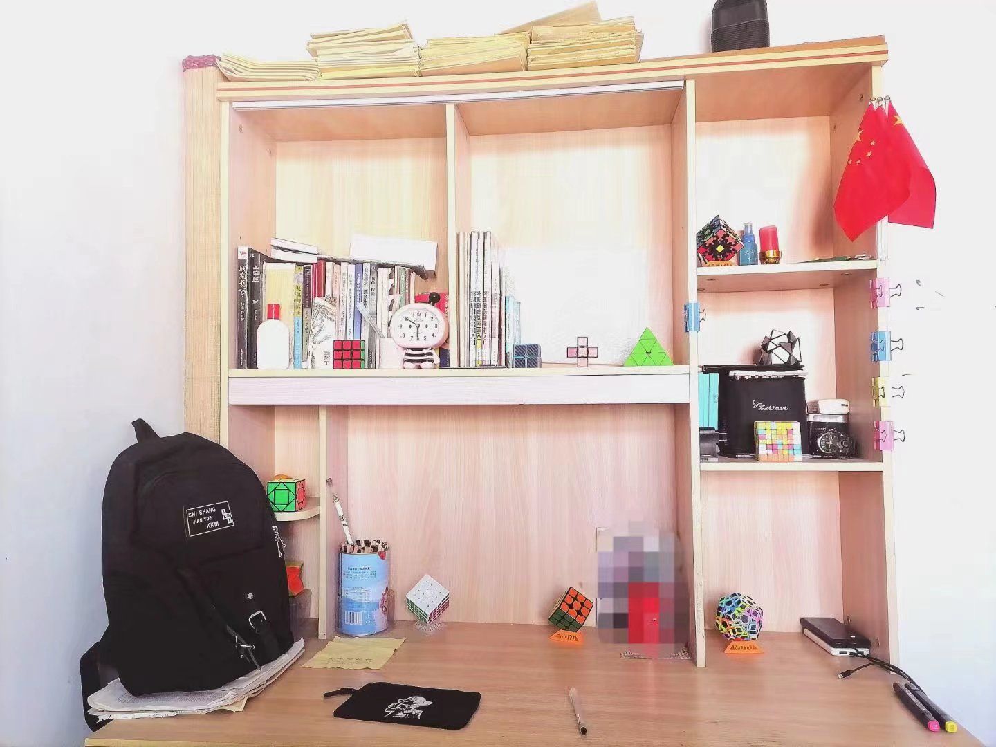 干净的书桌 干净的书桌