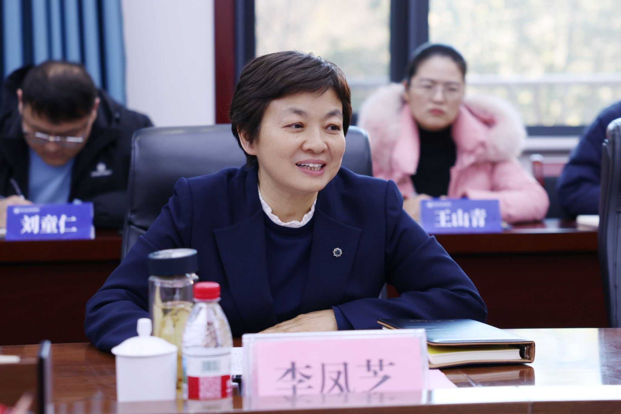 郑州市副市长李凤芝到郑州城市职业学院作思政报告