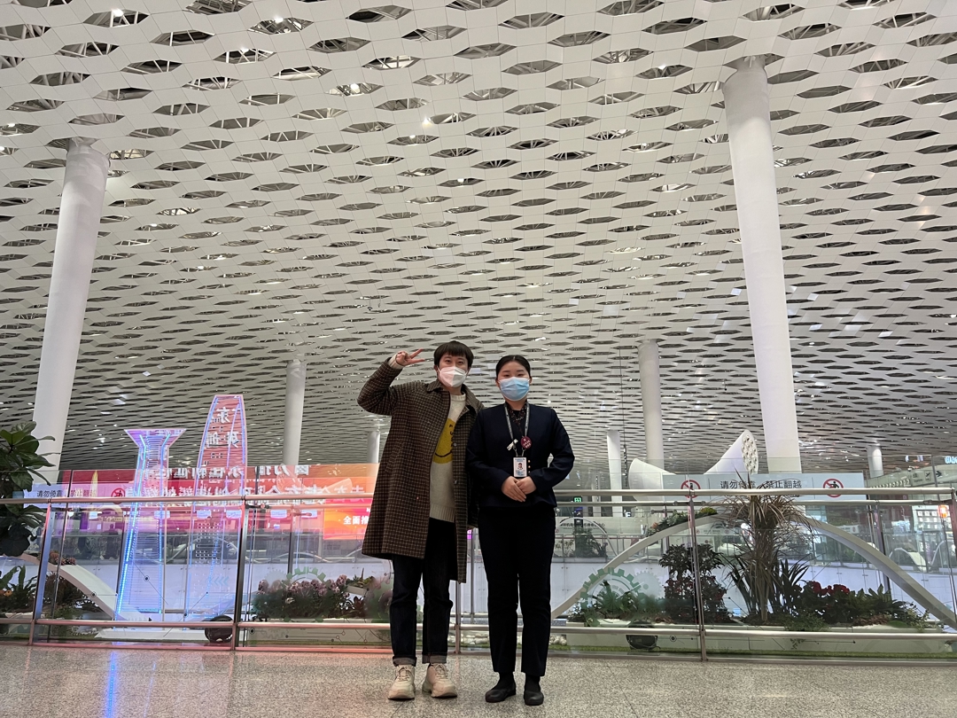 校友吴换换在深圳宝安机场工作 校友吴换换在深圳宝安机场工作