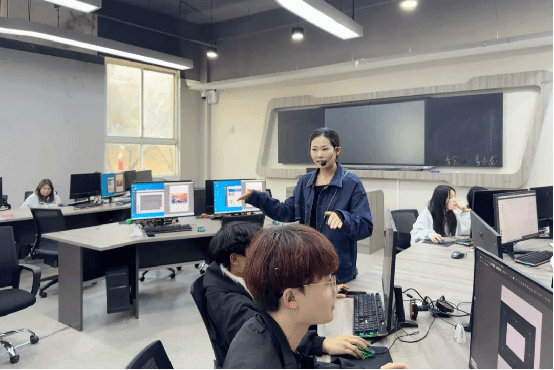 当设计作业“活”过来：课堂秒变创意工坊