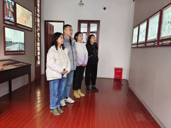 参观一大会址 参观一大会址