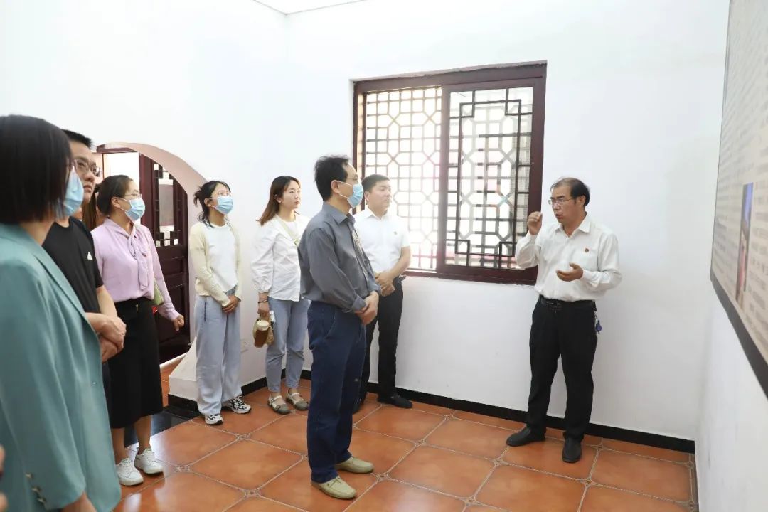 参观新密市第一所山头湾农民夜校和农民协会旧址 参观新密市第一所山头湾农民夜校和农民协会旧址