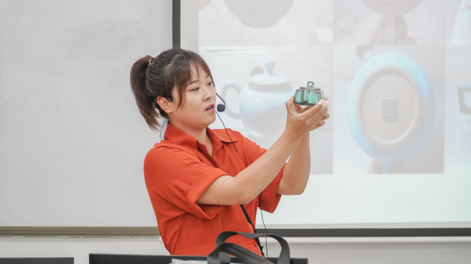 杨路萍老师 杨路萍老师