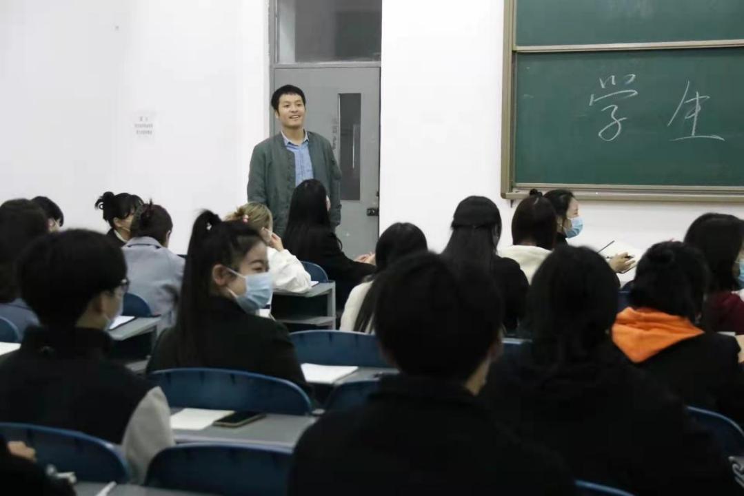 期中教学检查学生座谈会 期中教学检查学生座谈会