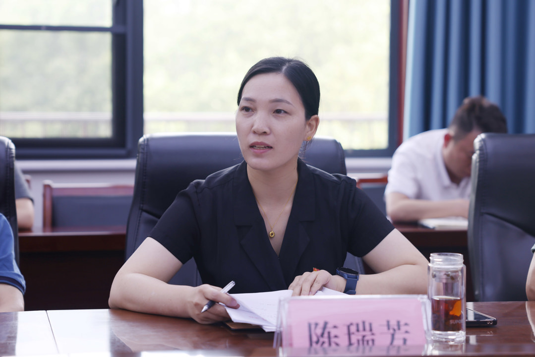 党委委员、宣传部部长、统战部部长陈瑞芳传达民族宗教相关工作安排 党委委员、宣传部部长、统战部部长陈瑞芳传达民族宗教相关工作安排