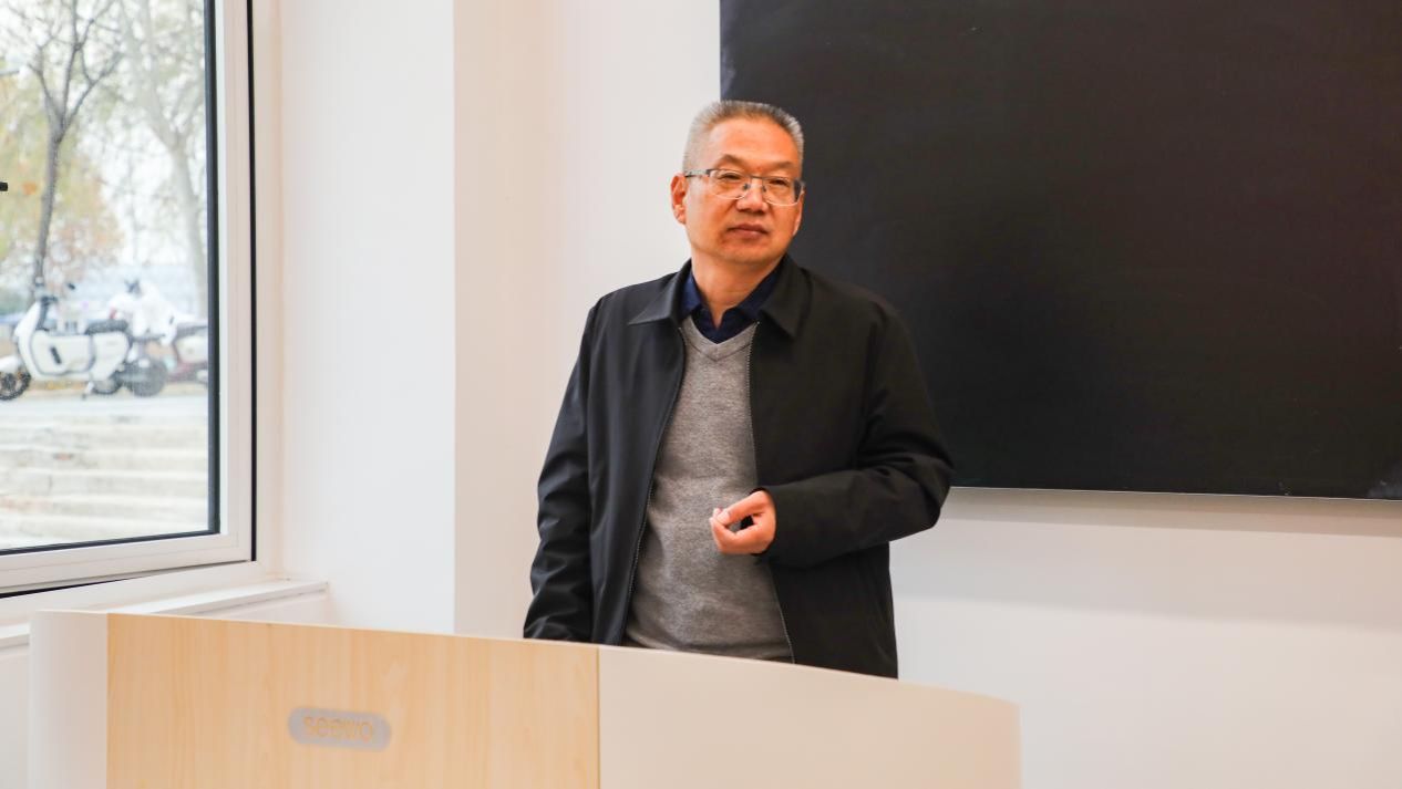 多家企业到郑州城市职业学院招聘耐火材料专业学生