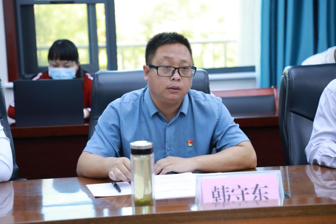 召开党委理论学习中心组学习(扩大)会 召开党委理论学习中心组学习(扩大)会