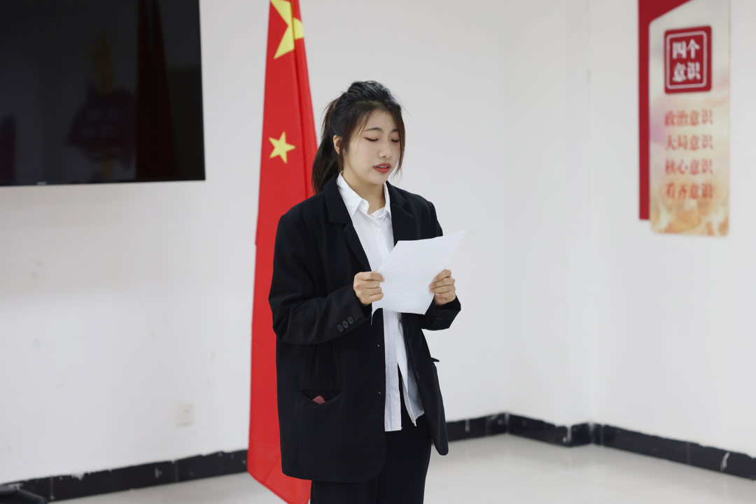 发展对象代表商学院李静宇同学发言 发展对象代表商学院李静宇同学发言