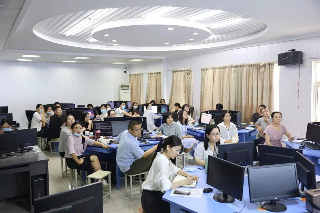 商学院开展OBE培训分享和精彩课堂建设标准解读大会 商学院开展OBE培训分享和精彩课堂建设标准解读大会