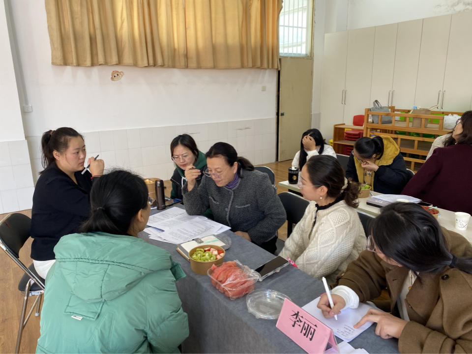 河南省教育厅基础教育课程与教学发展中心副主任李丽教授莅临指导 河南省教育厅基础教育课程与教学发展中心副主任李丽教授莅临指导