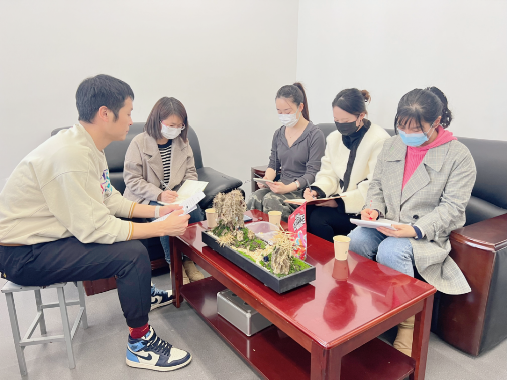 期中教学检查教师座谈会 期中教学检查教师座谈会