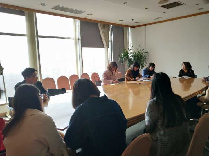 校企双方开展交流 校企双方开展交流