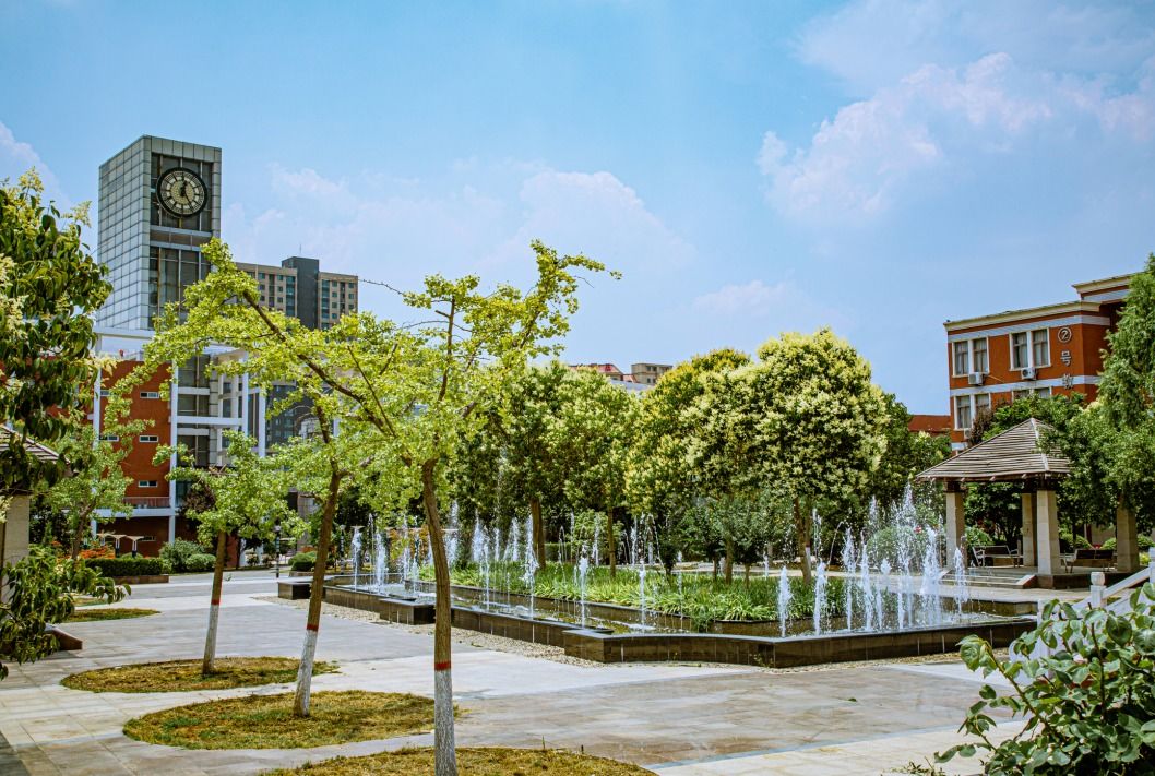 郑州城市职业学院奖助学金