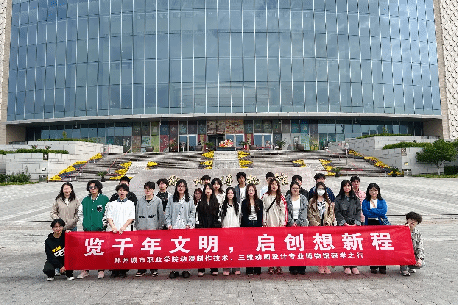 走出课堂！与千年文物撞个满怀，不负青春不负行