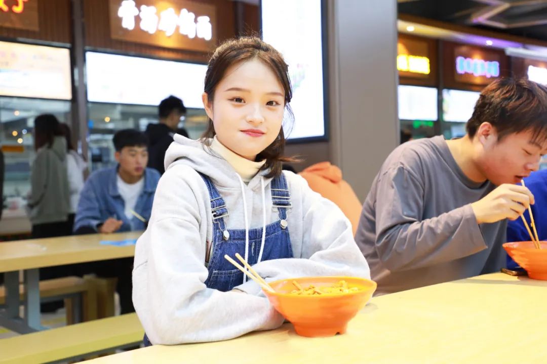 超好“吃”的大学,快来邂逅一场美食盛宴! 超好“吃”的大学,快来邂逅一场美食盛宴!