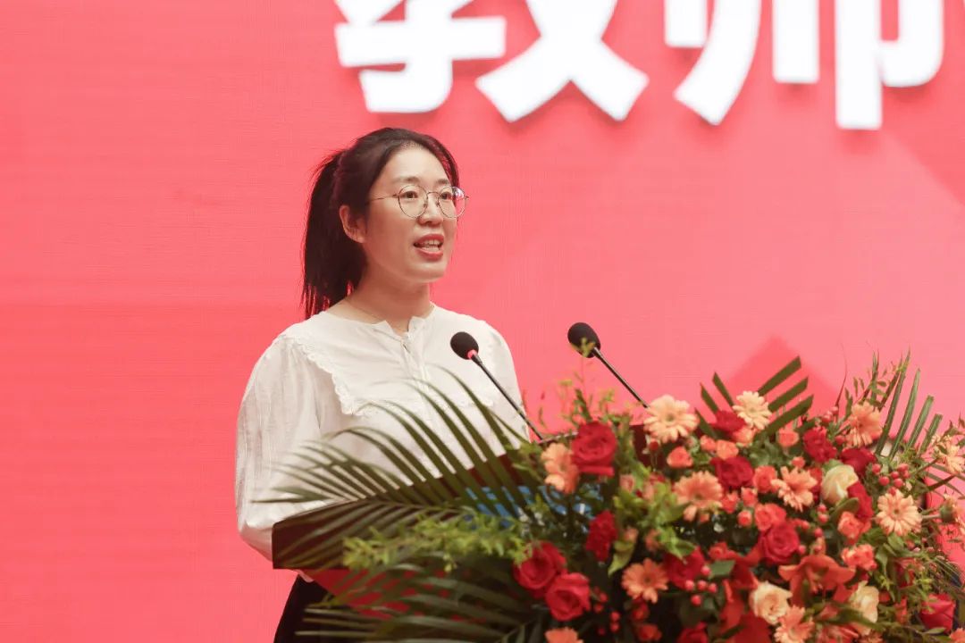 郑州城市职业学院2023届毕业典礼成功举行