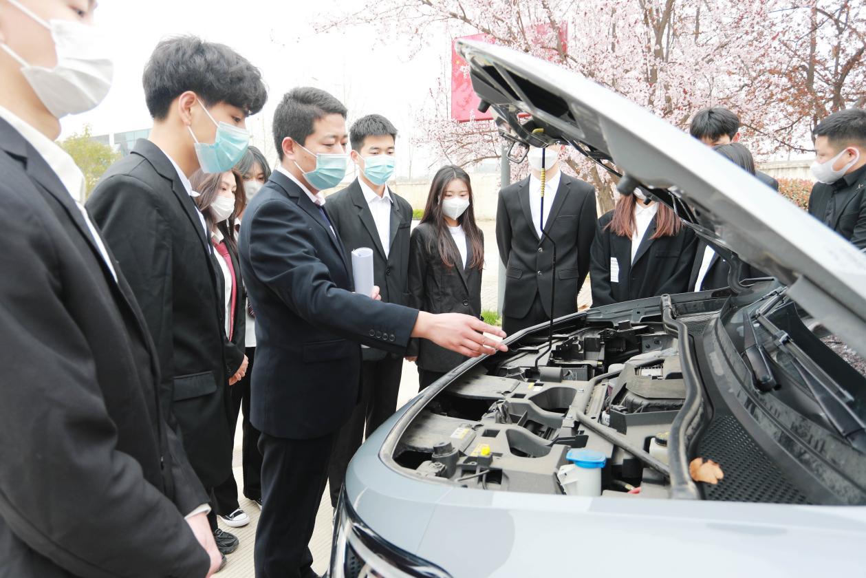 汽车检测与维修实训