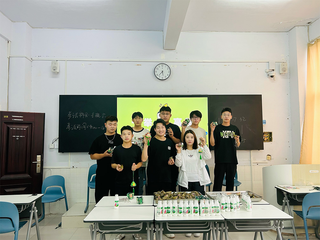 智能制造学院为在校专升本学生发放粽子大礼包 智能制造学院为在校专升本学生发放粽子大礼包