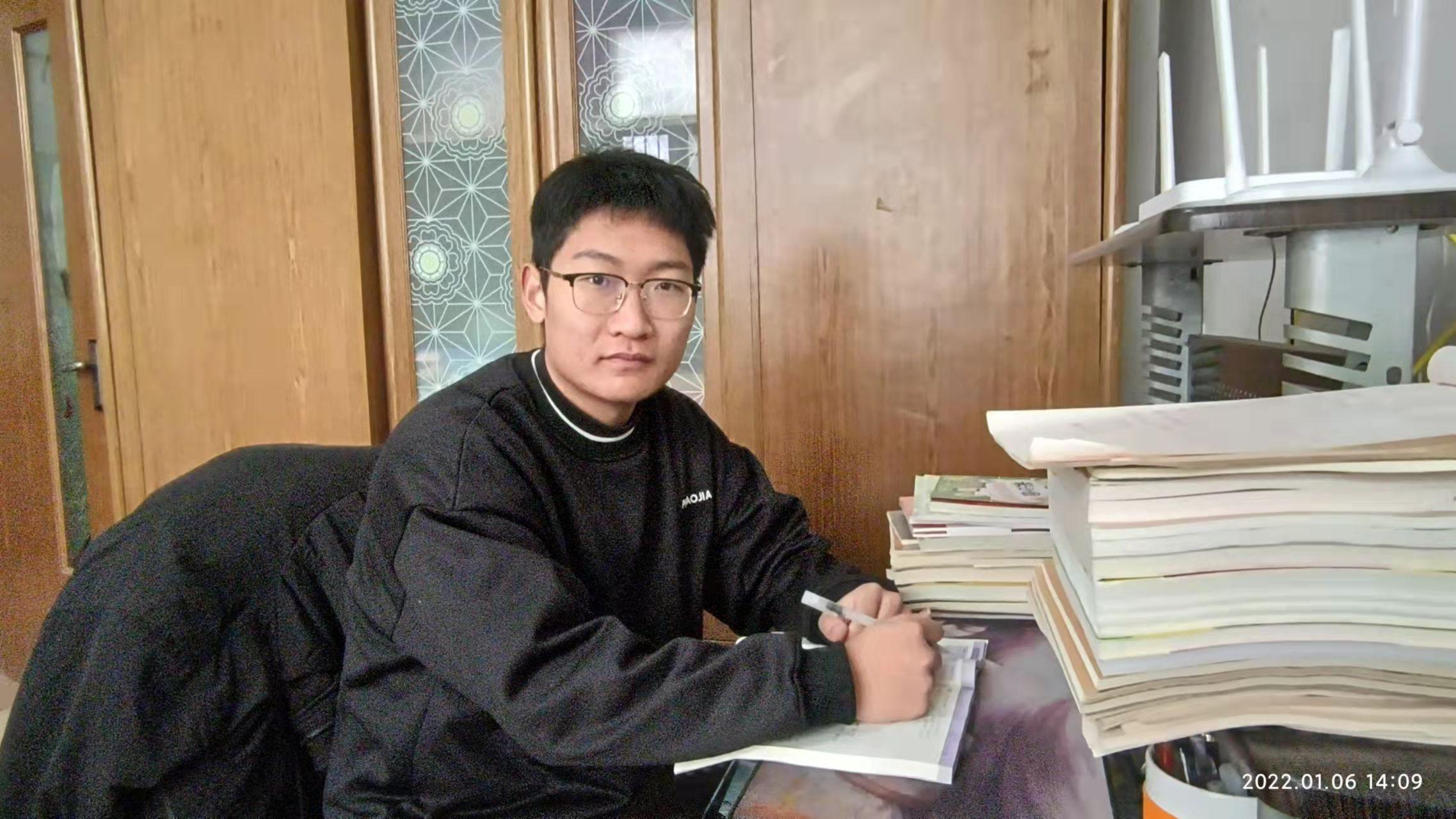 高雷云学习照 高雷云学习照